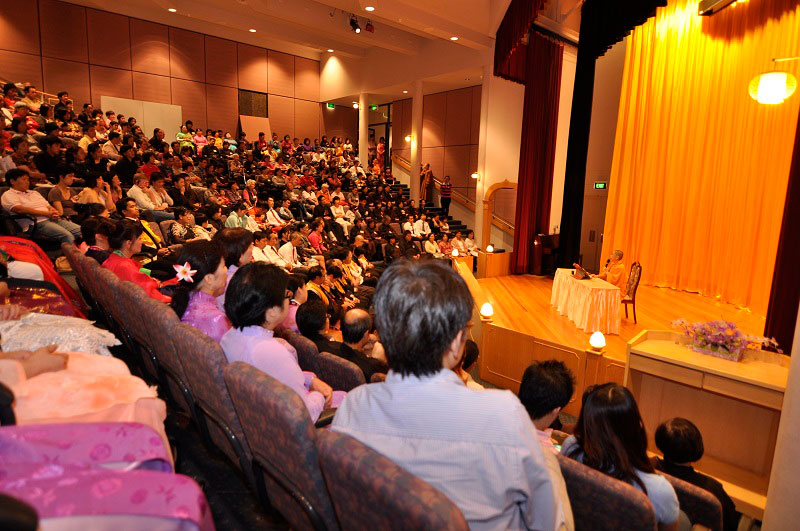 Offerings to Universal Buddhas and Celestial Beings Ceremony