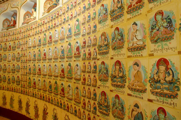 Fo Guang Shan - Great Buddha Land Inside
